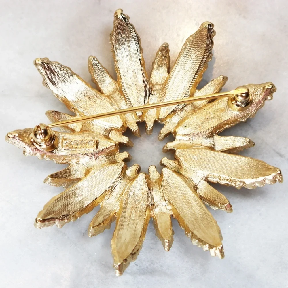 ✨💫 Sparkling 1980s Avon Gold Floral / Celestial Starburst Brooch 🏆💫✨ - Picture 11 of 16